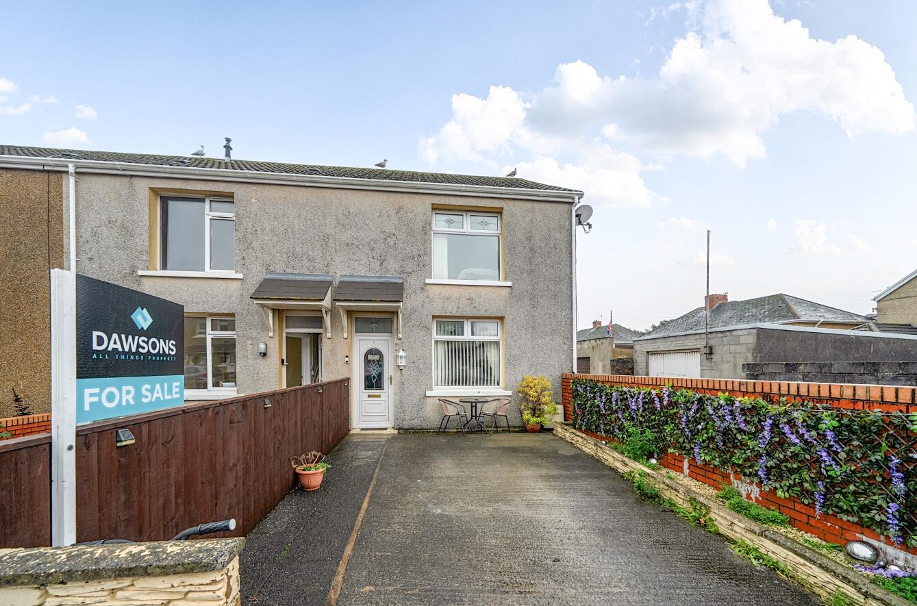Heol Tregoning, Llanelli, SA15 2BD
